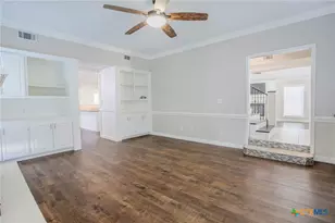 303 Turtle Rock Dr, Victoria, TX 77904 - Photo 10