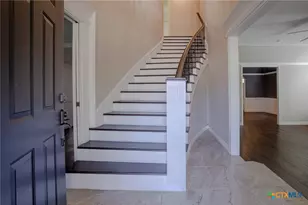 303 Turtle Rock Dr, Victoria, TX 77904 - Photo 6