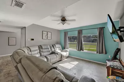 10 Cherry Hill Drive, Seguin, TX 78155 - Photo 6