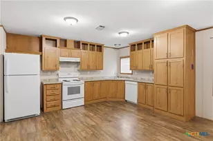 596 Canal Ln, New Braunfels, TX 78130 - Photo 8