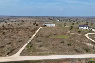 326 Co Rd 451, Waelder, TX 78959 - Photo 4