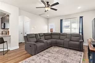 5712 Redfish Ct, Belton, TX 76513 - Photo 10