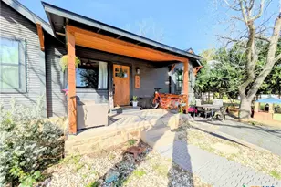 635 E Camp St, New Braunfels, TX 78130 - Photo 30