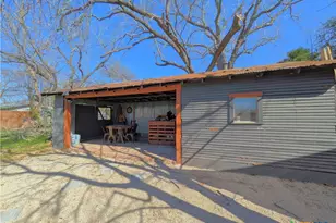 635 E Camp St, New Braunfels, TX 78130 - Photo 40