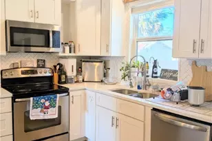 635 E Camp St, New Braunfels, TX 78130 - Photo 24