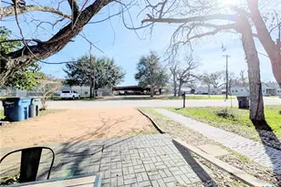 635 E Camp St, New Braunfels, TX 78130 - Photo 28