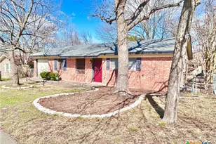 305 Carothers St, Copperas Cove, TX 76522 - Photo 2