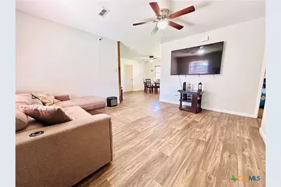 305 Carothers Street, Copperas Cove, TX 76522 - Photo 6