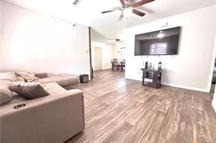 305 Carothers St, Copperas Cove, TX 76522 - Photo 8