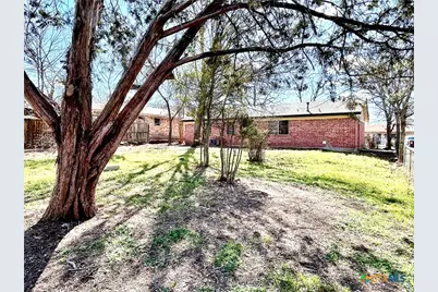 305 Carothers Street, Copperas Cove, TX 76522 - Photo 14