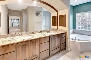 204 Auburn Hill, Victoria, TX 77904 - Photo 12