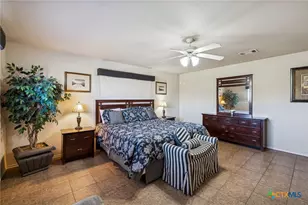 730 E Mather St, New Braunfels, TX 78130 - Photo 20