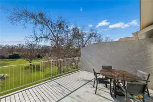 730 E Mather St, New Braunfels, TX 78130 - Photo 8