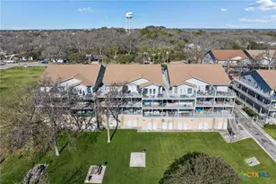 730 E Mather St, New Braunfels, TX 78130 - Photo 6