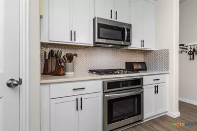 2043 Cowan Drive, New Braunfels, TX 78132 - Photo 14