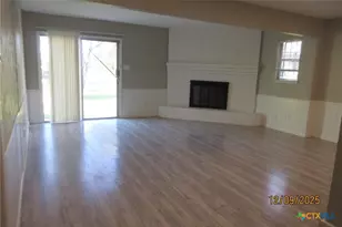 1806 Sycamore Dr, Killeen, TX 76543 - Photo 16