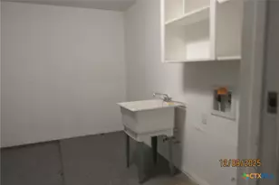 1806 Sycamore Dr, Killeen, TX 76543 - Photo 10