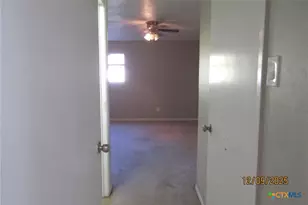 1806 Sycamore Dr, Killeen, TX 76543 - Photo 34