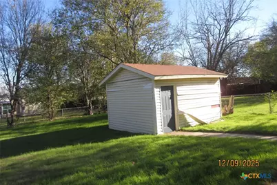 1806 Sycamore Drive, Killeen, TX 76543 - Photo 38