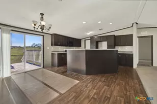 139 Angel Ln, Seguin, TX 78155 - Photo 16