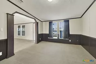 139 Angel Ln, Seguin, TX 78155 - Photo 14