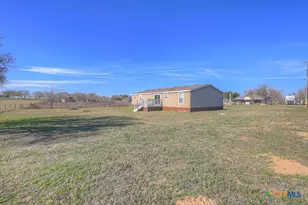 139 Angel Ln, Seguin, TX 78155 - Photo 40