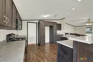 139 Angel Ln, Seguin, TX 78155 - Photo 18