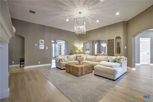 211 Winding View, New Braunfels, TX 78132 - Photo 10