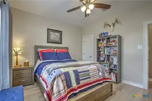 211 Winding View, New Braunfels, TX 78132 - Photo 18