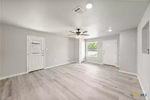 216-218 Melissa St, Bruceville Eddy, TX 76524 - Photo 8