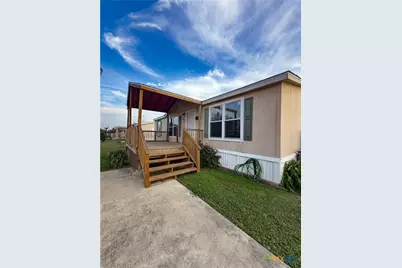 801 E Mesquite Lane, Victoria, TX 77901 - Photo 2