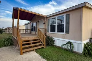 801 E Mesquite Ln, Victoria, TX 77901 - Photo 2