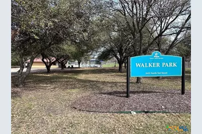 105 E Upshaw Avenue, Temple, TX 76501 - Photo 18