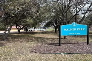 105 E Upshaw Ave, Temple, TX 76501 - Photo 18