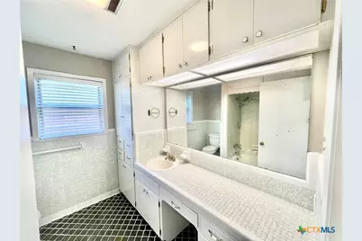 105 E Upshaw Avenue, Temple, TX 76501 - Photo 14