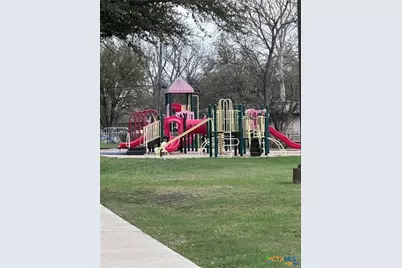 105 E Upshaw Avenue, Temple, TX 76501 - Photo 20