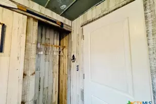 1303 W Adams Ave, Port O'Connor, TX 77982 - Photo 40