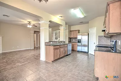 209 Crowfoot Drive, Harker Heights, TX 76548 - Photo 10