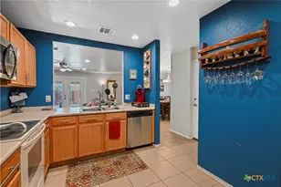 213 Chisholm Trail, Seguin, TX 78155 - Photo 8