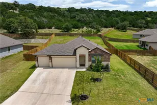 204 Bobby Lou Ln, Copperas Cove, TX 76522 - Photo 2