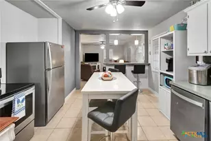 2812 Curlew St, Victoria, TX 77901 - Photo 14