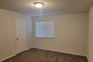 6215 Lavaca Dr, Belton, TX 76513 - Photo 14