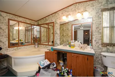 768 Rodeo Road, Inez, TX 77968 - Photo 12