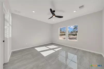 816 County Road #6723, Natalia, TX 78059 - Photo 10