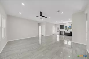 816 County Rd, Natalia, TX 78059 - Photo 2