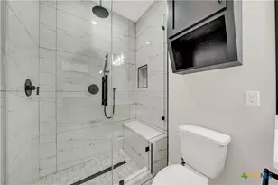 816 County Rd, Natalia, TX 78059 - Photo 12