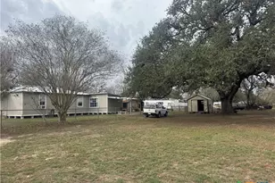 312 Keller St, Cuero, TX 77954 - Photo 24