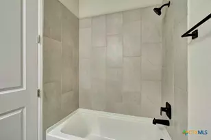 1822 Pining St, New Braunfels, TX 78132 - Photo 20