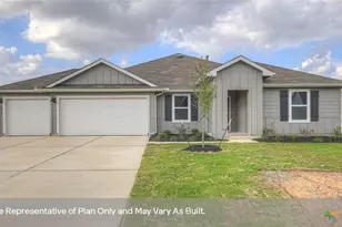 470 Elkins Pr Dr, Lockhart, TX 78644 - Photo 1