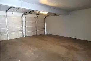 109 Westwood St, Victoria, TX 77901 - Photo 22